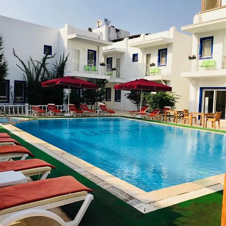 Tuemay Hotel Битез Екстериор снимка