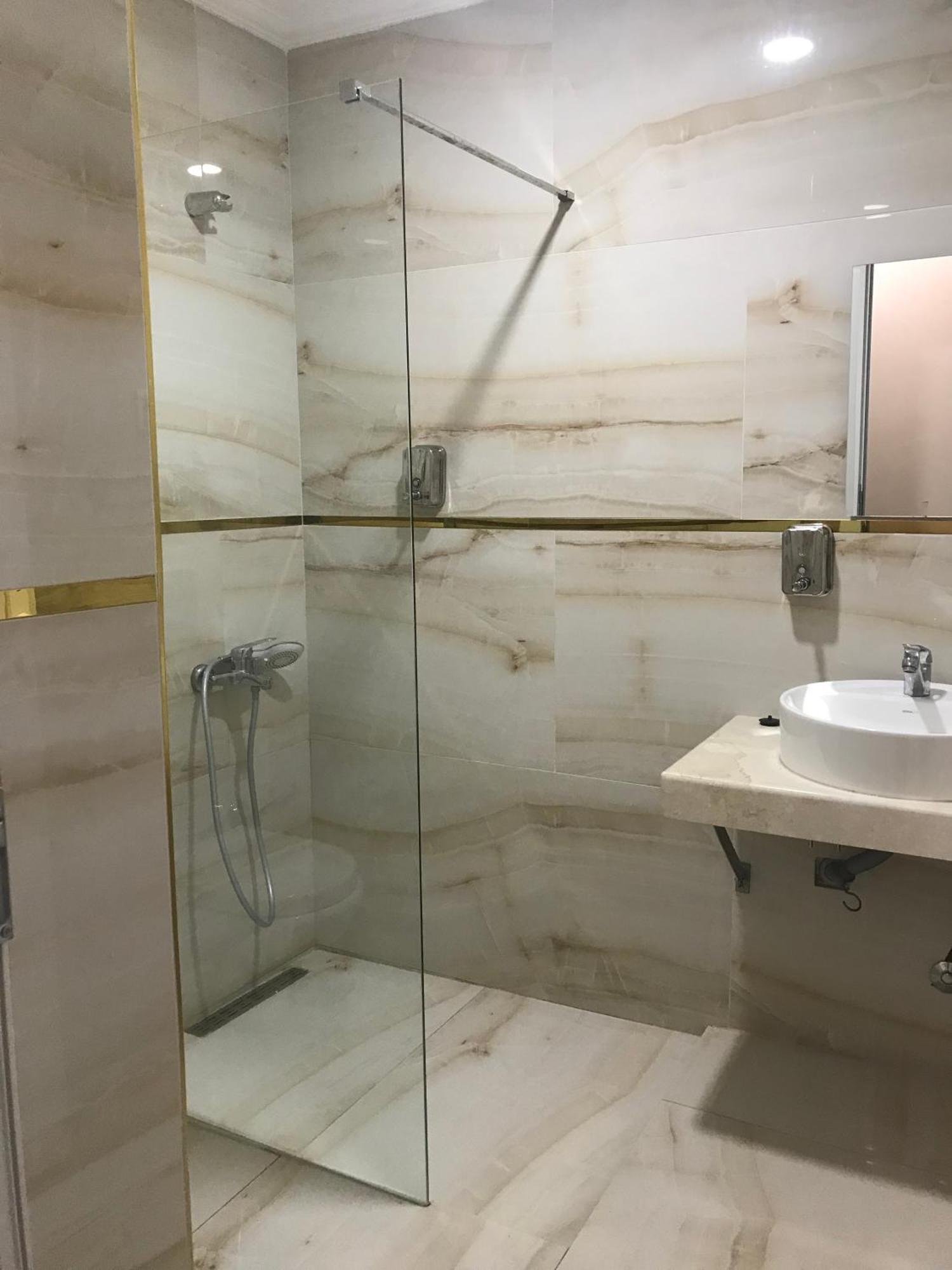 Tuemay Hotel Битез Стая снимка