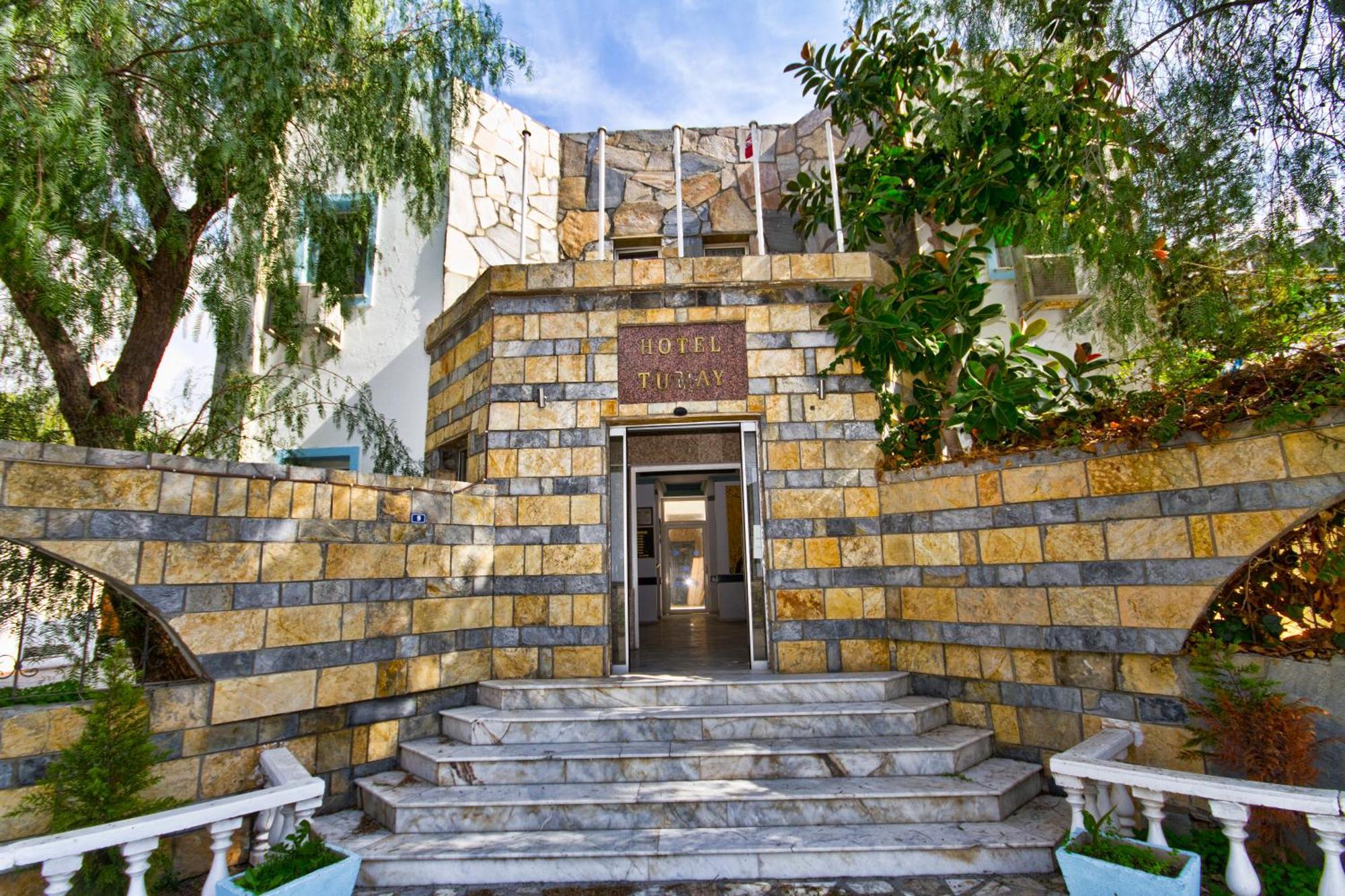 Tuemay Hotel Битез Екстериор снимка
