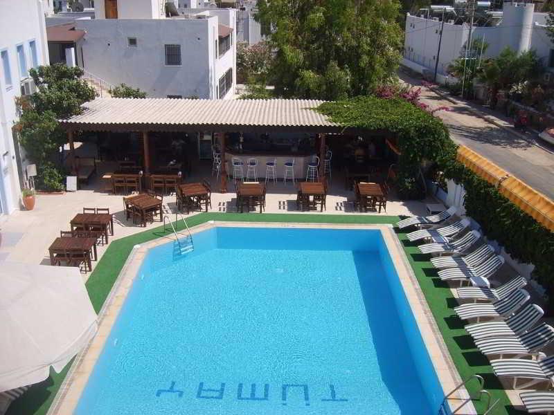 Tuemay Hotel Битез Екстериор снимка